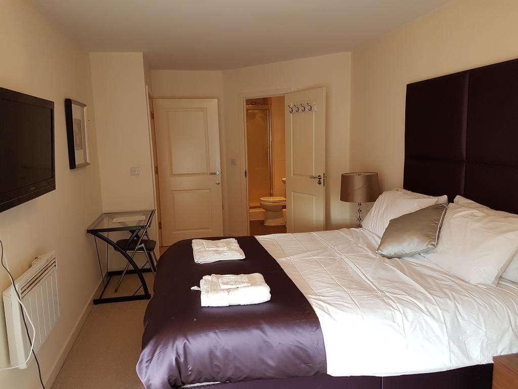 Two Bedrooms, Two Bath, Up To 3 Beds 1 Sofa - Slough Windsor Legoland Exterior photo